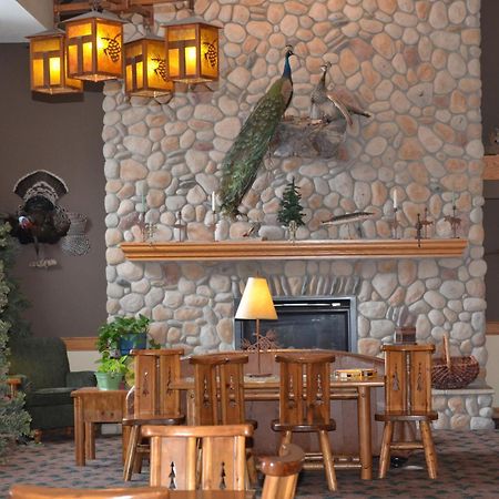 Boarders Inn And Suites By Cobblestone Hotels - Fayette Kültér fotó